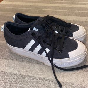 Adidas Womens sneakers size 7 1/2